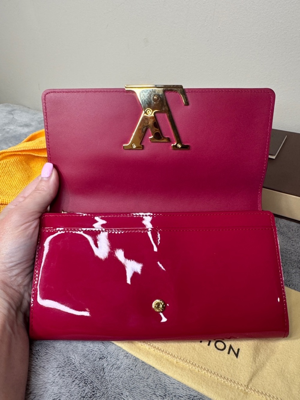 Louis Vuitton Pink Patent Leather Louise Long Wallet - Picture 8 of 14
